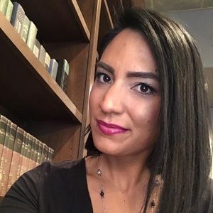 Meet your Posher, Lacey